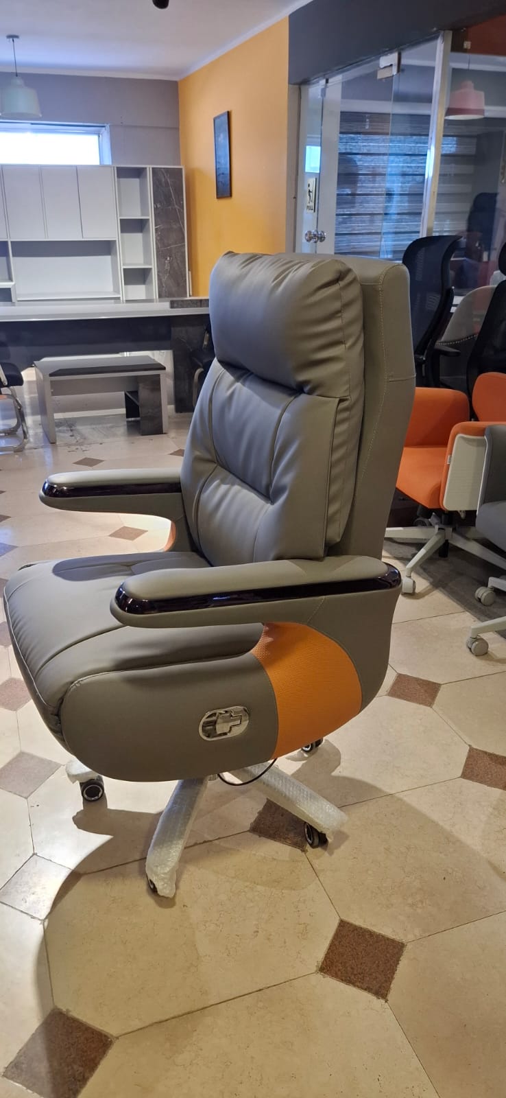 Thumbnail for 553A - Ergonomic Office Chair